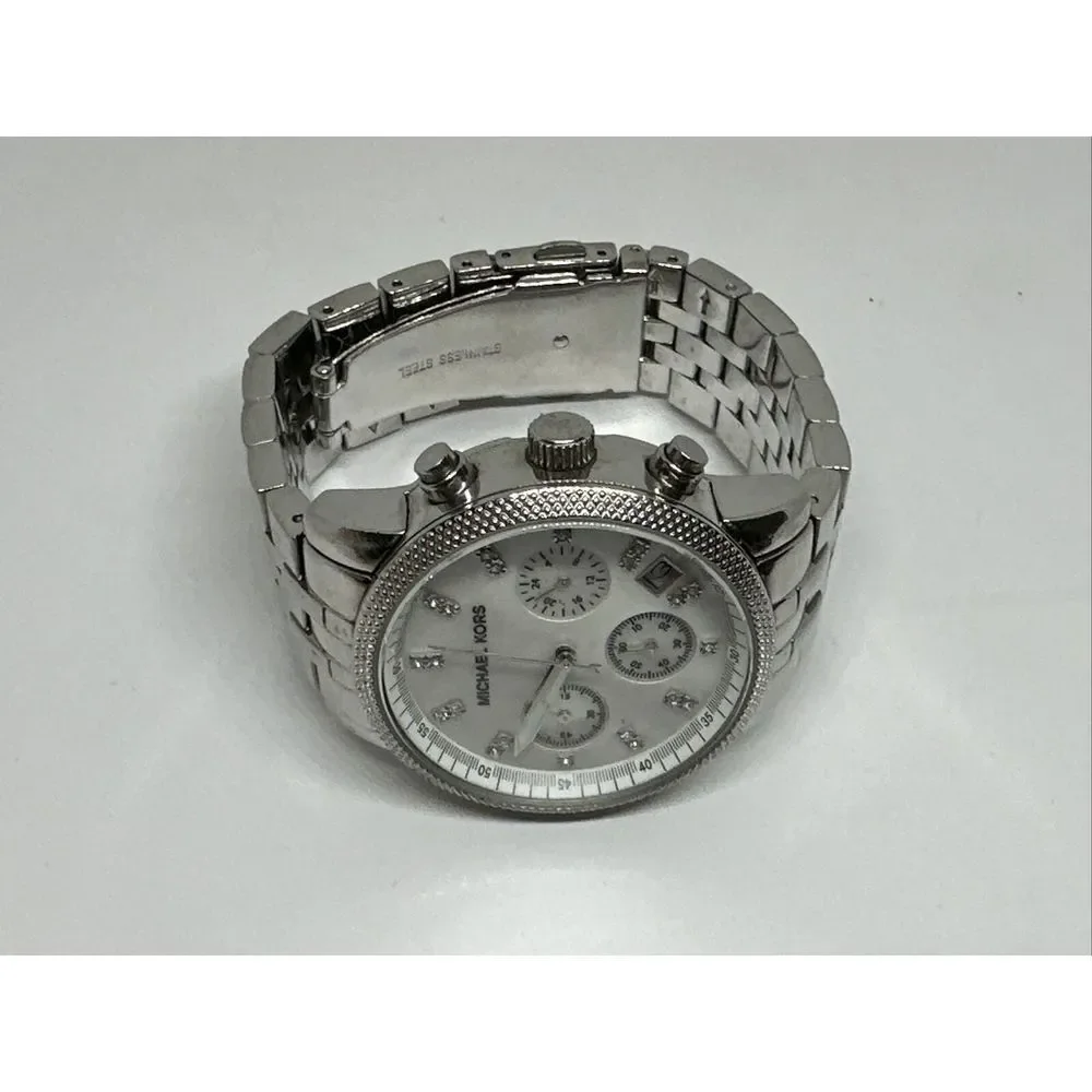 Michael Kors MK5020 Women's Silver Stainless Steel Analog Dial Wrist Watch NUL52